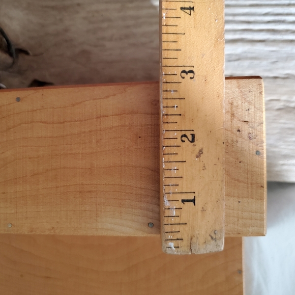 WOOD BOX WITH CUSHION INTERIOR - Picture 3 of 9